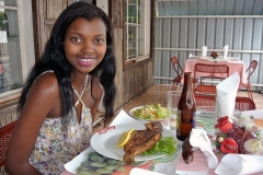 Akhona