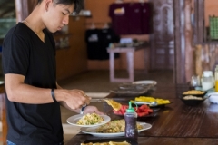 Guests-at-breakfast_2web